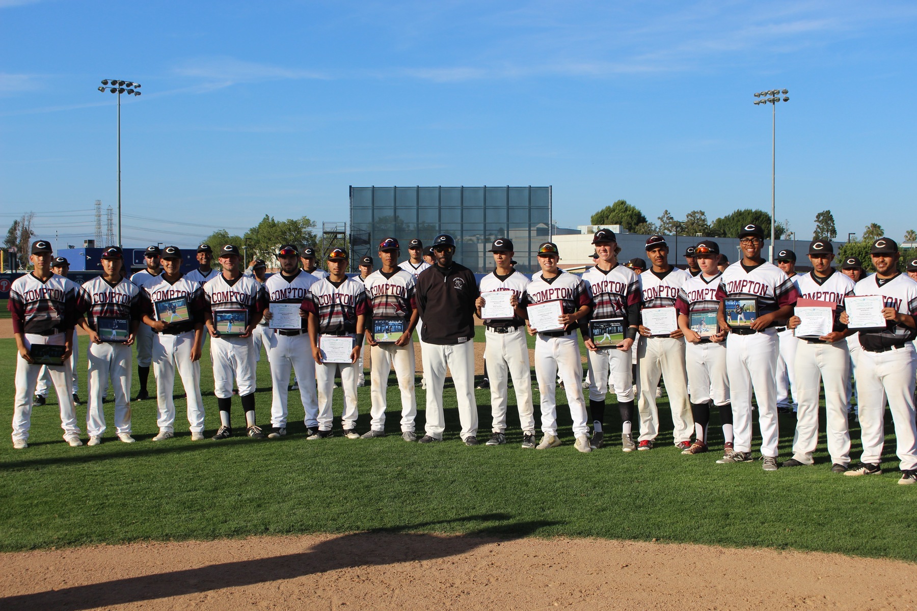 Baseball Drops Contest to Vikings on Sophomore/ Faculty and Staff Appreciation Day