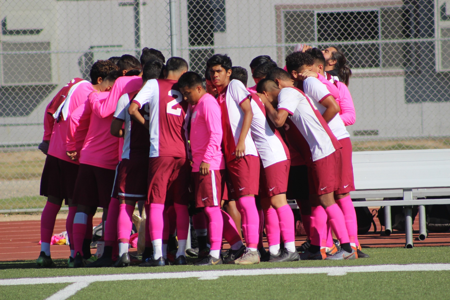 Men's Soccer Honors Breast Cancer Awareness Month with Tartar Futbol for a Cure Game
